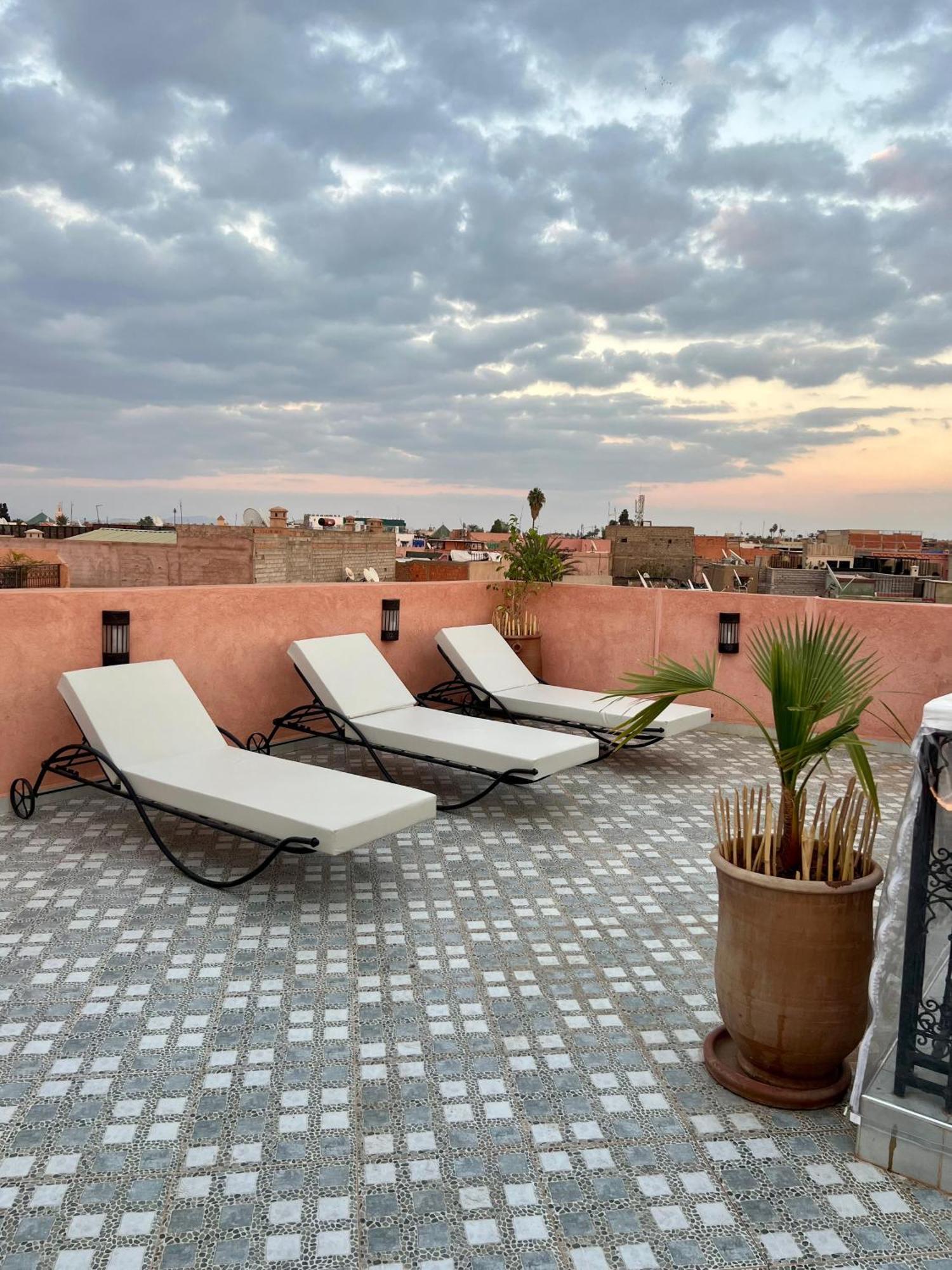 Riad Dar Lakbira Marrakesh Exterior photo